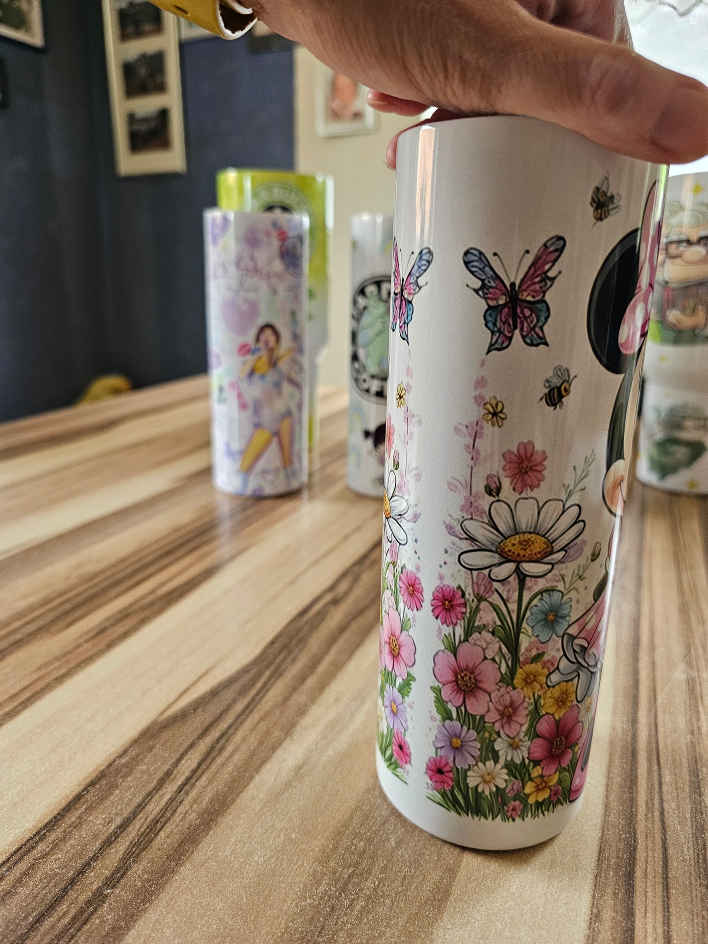 Minnie Maus mit Blumen 20oz Tumbler