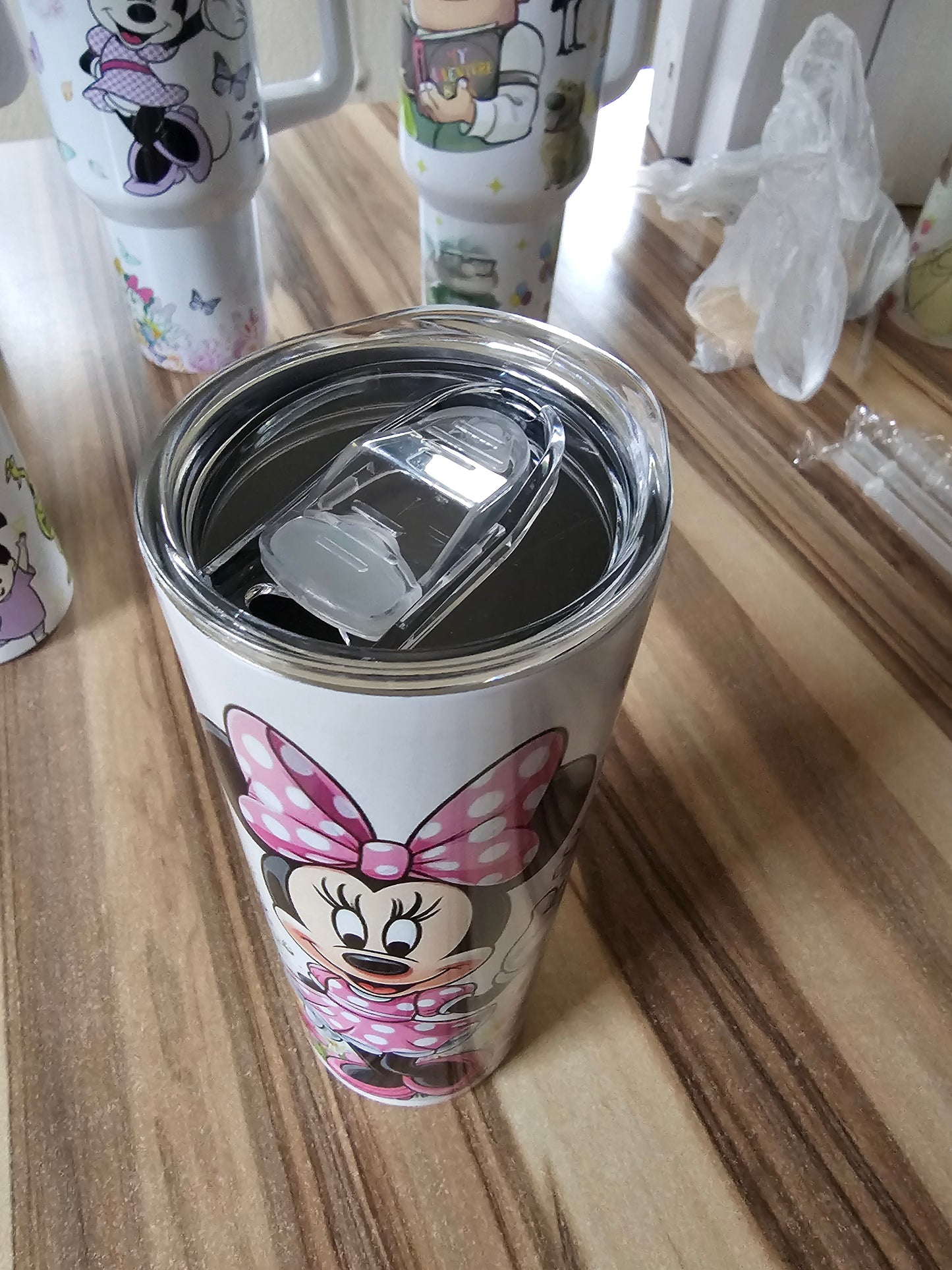 Minnie Maus mit Blumen 20oz Tumbler