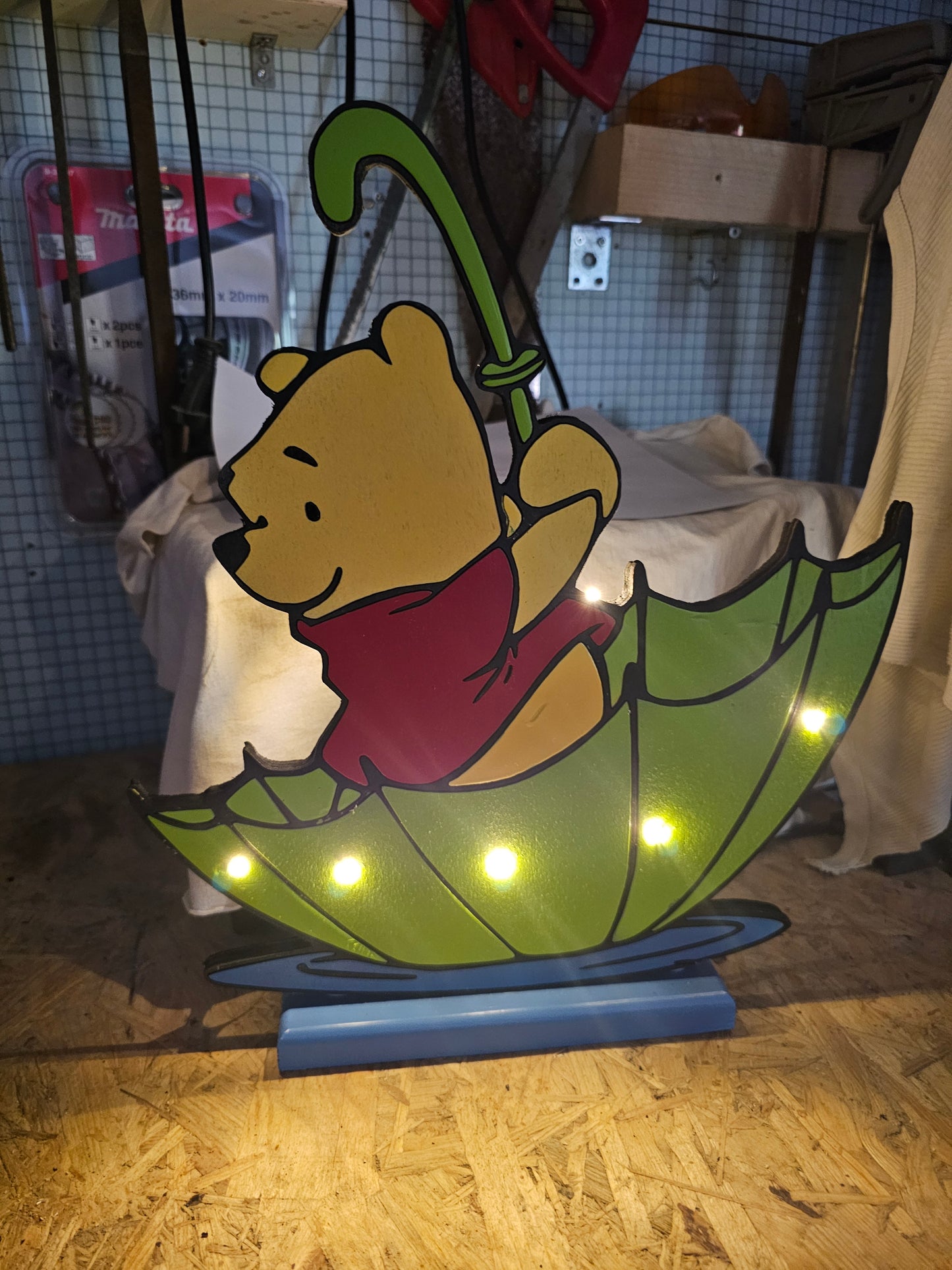 Winnie Pooh mit Schirm